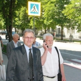 У памятника затопленным кораблям