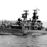 1972 год. "Грозный" на параде. Севастополь (А. Конончук)