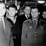 Юрий Гагарин на нашем крейсере. 1965 год.