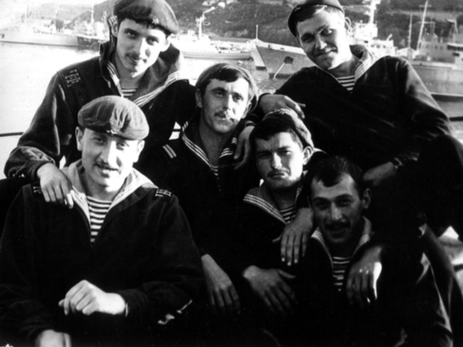 Весна 1977 Верхний слева - я