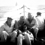 По ходовой. Лежит О.Савченко, слева Н.Андреев, В.Вилинский, В.Перегородиев
