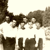 Прогулка по Варне 1967 год. Виктор Колмаков посередине