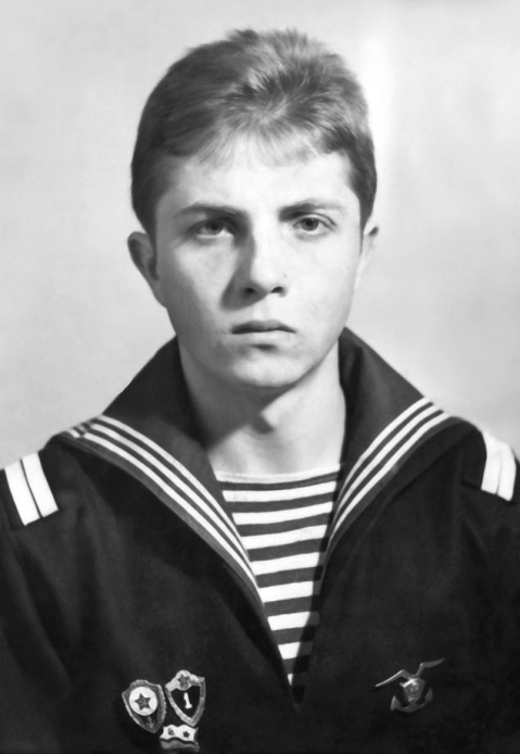 Командир  отделения  электриков  слабого  тока. 1980 год