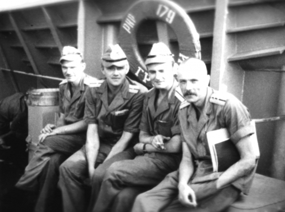 Перекур на баке. Средиземное море 1985 год.