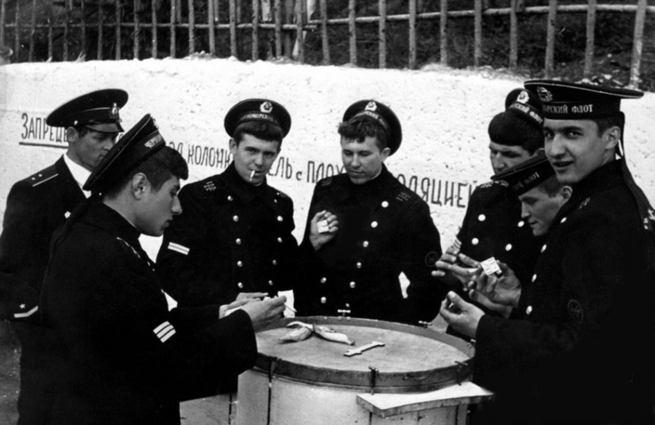 Из ДМБ-альбома