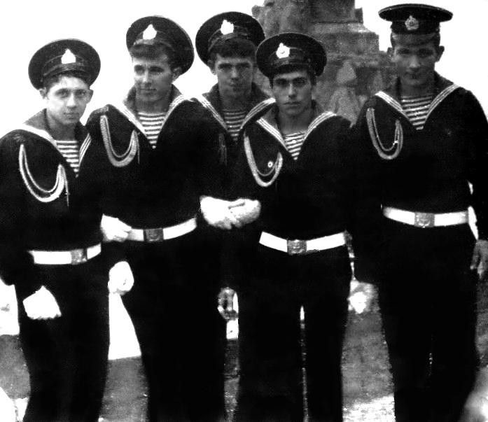 Из ДМБ-альбома
