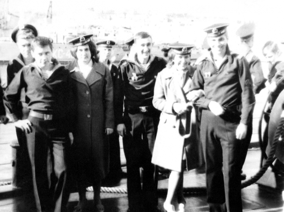 Из ДМБ-альбома...