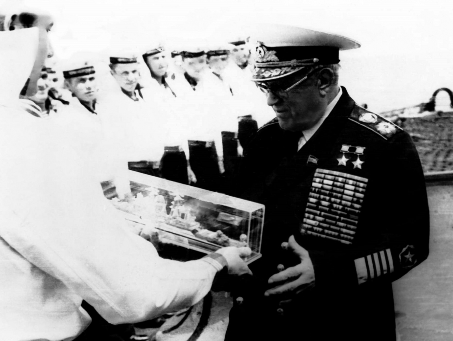 Учение "Запад 83", возле Керченского пролива. Горшков на борту "Грозного"