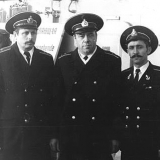 Справа мичман Глущенко Григорий ,в середине  адъютант  командующего, я.